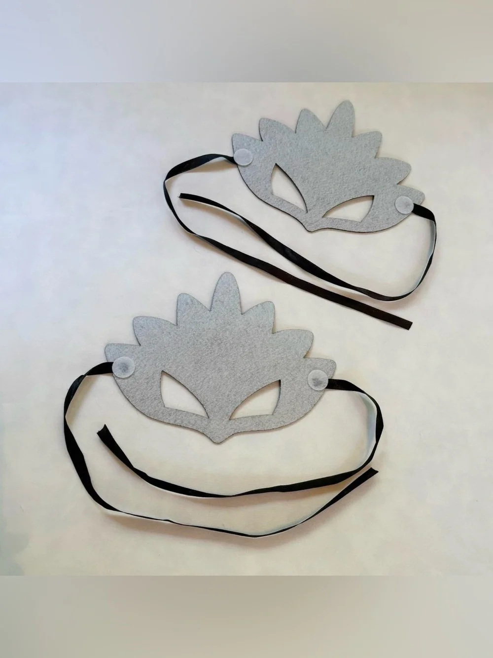 2 Gold & Silver Sequin Masks